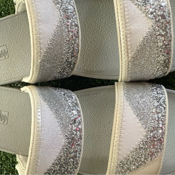 FitFlop Women's Mina Ombre Silver Glitter Slip on Slide Sandal, Adjustable Strap - Picture 9 of 12